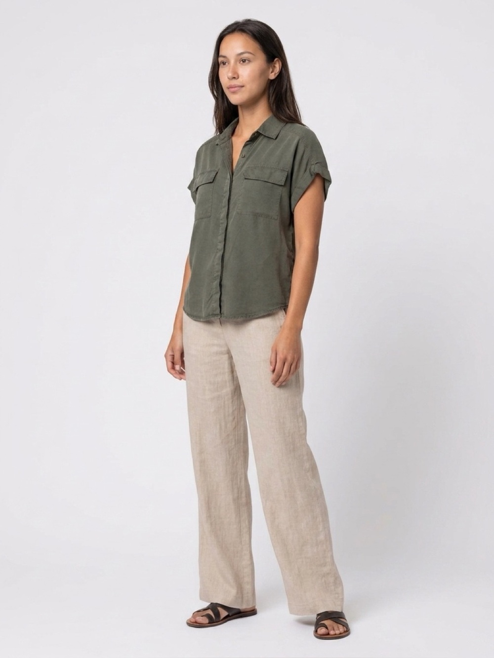 Evereve Olive Green Short Sleeve Button Front Shirt